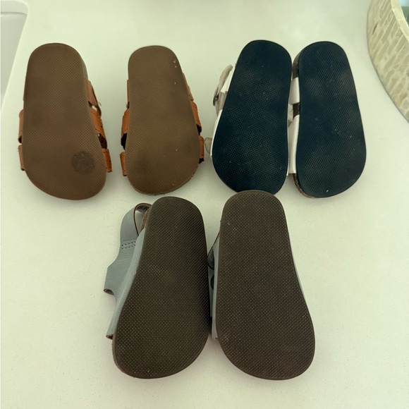 Bundle of 3 Pair of Old Navy Baby Sandals - all size 6-12 Months - Picture 5 of 8